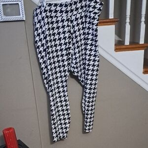 Lane Bryant Black and White Houndstooth Leggings